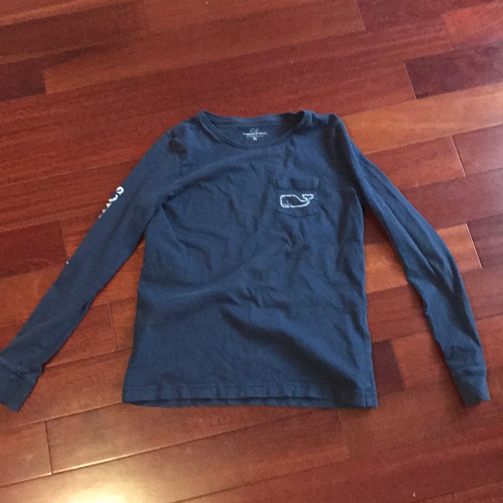 Navy Vineyard Vines long sleeve